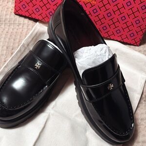 AUTHENTIC ❤️SOLD❤️TORY BURCH “ LOAFERS